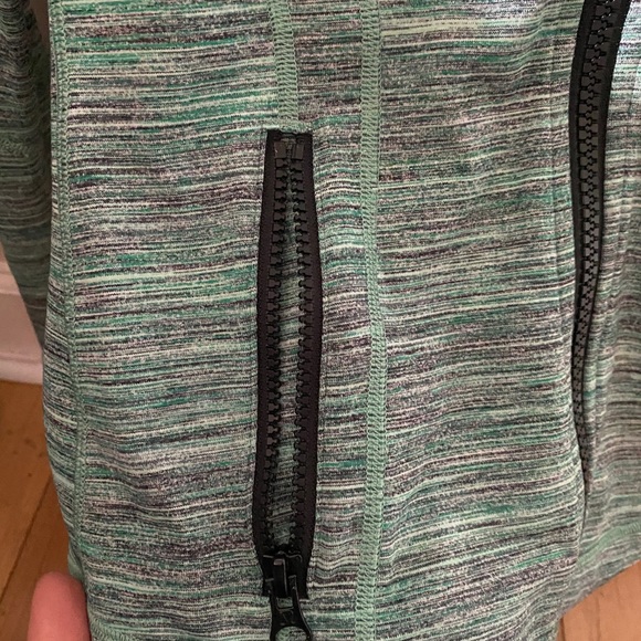 Lululemon green define jacket - Picture 2 of 6